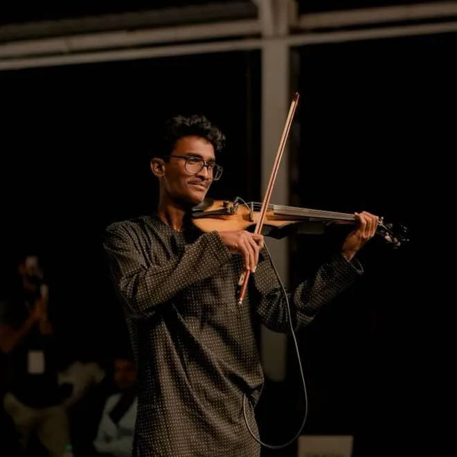 Guitar Course by Godson Rakshith Albert